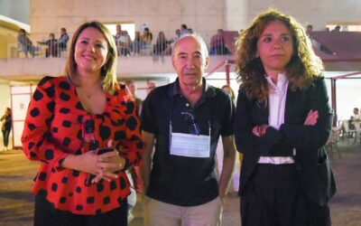 El Ayuntamiento felicita al catedrático Abel Hernández por la concesión de la medalla de Alfonso X El Sabio