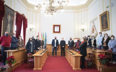 El Alcalde homenajea a los funcionarios municipales jubilados en 2021