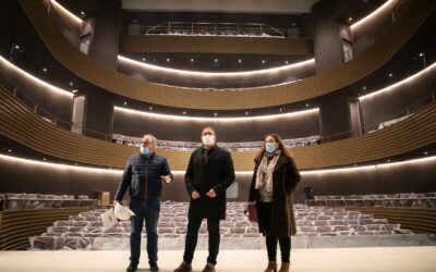 El Teatro María Luisa encara su recta final con la habilitación de los accesos por Almendralejo y Torre Albarrana y la instalación del equipamiento técnico