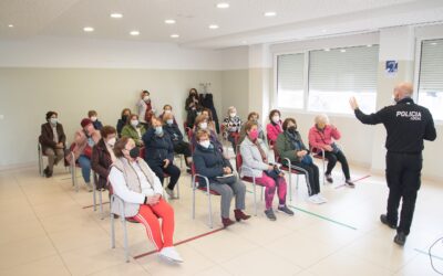 Comienza un ciclo de charlas sobre Educación Vial en los Centros de Mayores de la ciudad