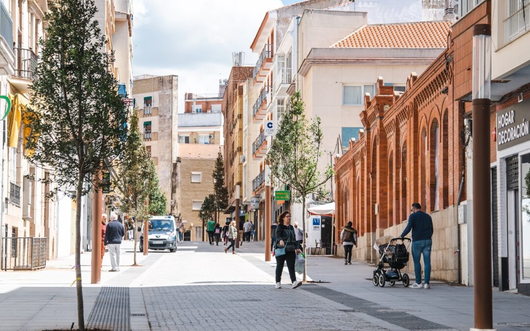 Las calles Félix Valverde Lillo, Camilo José Cela y Arzobispo Mausona tendrán acceso restringido al tráfico y horario especial de carga y descarga