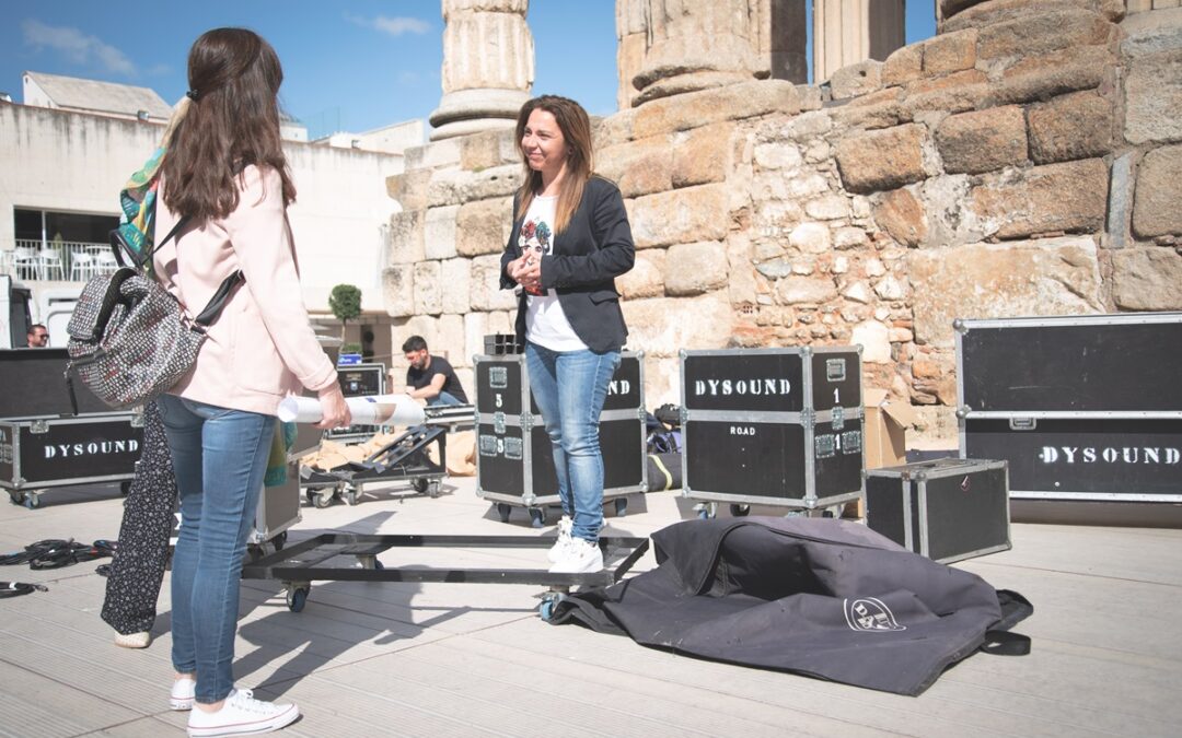 La XLI Feria del Libro de Mérida se abre hoy en el Templo de Diana con Lorenzo Silva y Noemí Trujillo