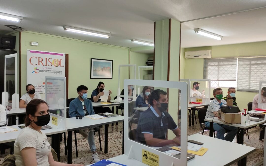 El Programa Crisol inicia una acción formativa de expendedor de estaciones de servicios