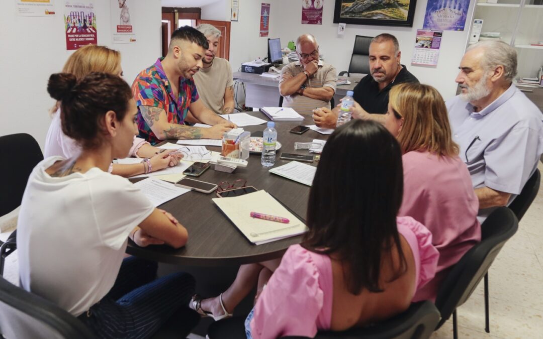 El Ayuntamiento comienza con la organización de la  XV edición de la Gala Drag “Tomas Bravo” 2023