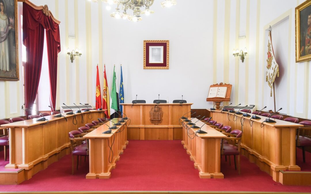 Adjudicada la tecnificación del Salón de Plenos de Mérida con un nuevo sistema de sonido y de votación