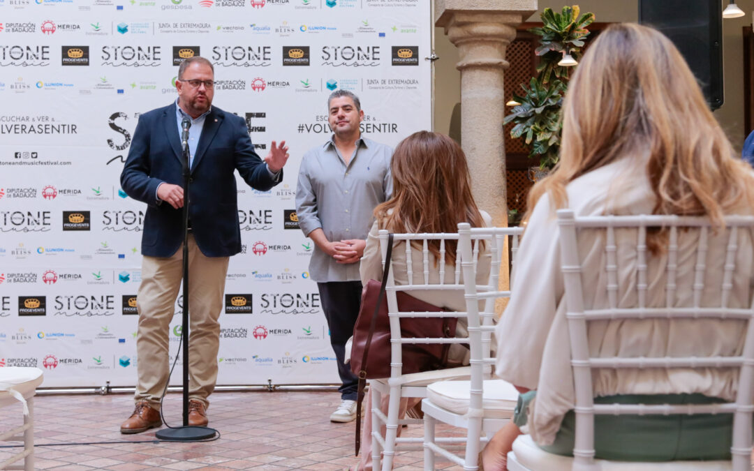 El alcalde destaca que con el  Stone & Music Festival se ha conseguido “un antes y un después en los datos de turismo del mes de septiembre”
