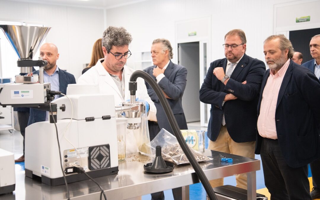 El Alcalde inaugura la nueva incubadora de alta tecnología en la que se ubican ya catorce proyectos empresariales