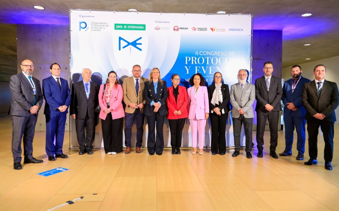 Los profesionales del protocolo y la organización de eventos analizan en Mérida la situación y el futuro de su profesión