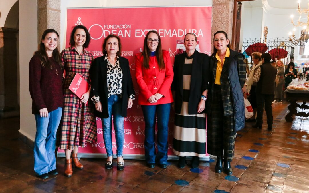 Prodean inaugura su tradicional rastrillo de Navidad en el Parador