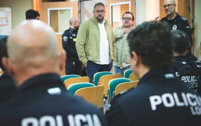 La Policía Local se forma para atender a las personas con diversidad funcional en unas jornadas con Feafes y Plena Inclusión