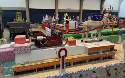 Diecisiete entidades y asociaciones ultiman las carrozas para la Cabalgata de Reyes 2023 que se celebra este jueves