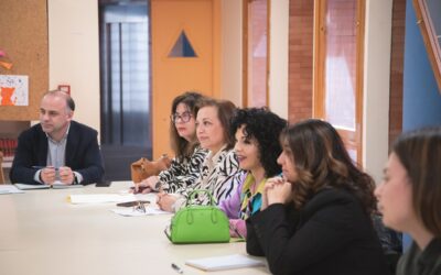 El Ayuntamiento, la Junta y la Fundación ”la Caixa” ponen en marcha el programa CaixaProinfancia para garantizar la promoción socioeducativa de los menores