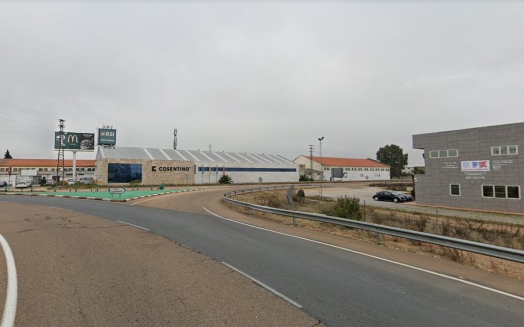 Aprobado el proyecto de 3’5 millones de euros para la mejora del nuevo acceso SUR por la N-630 a su entrada por Mérida con doble calzada, carril bici y peatonal, iluminación y zonas ajardinadas
