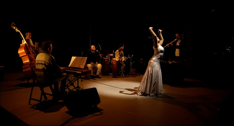 Origamy Coop. pone en escena «Bloom» en el Centro Cultural de Nueva Ciudad