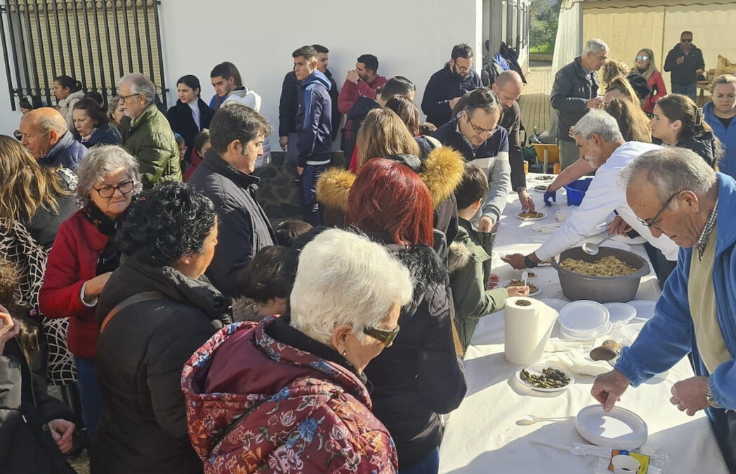 El Ayuntamiento concede una subvención de 800 euros a las Asociaciones Vecinales para la realización de las semanas culturales