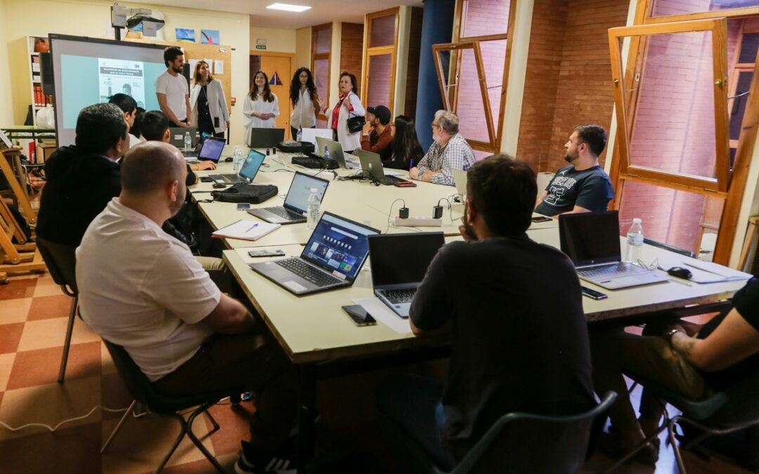 La Escuela Digital de EDUSI inicia su programa de formación en desarrollo web para promover la inserción laboral