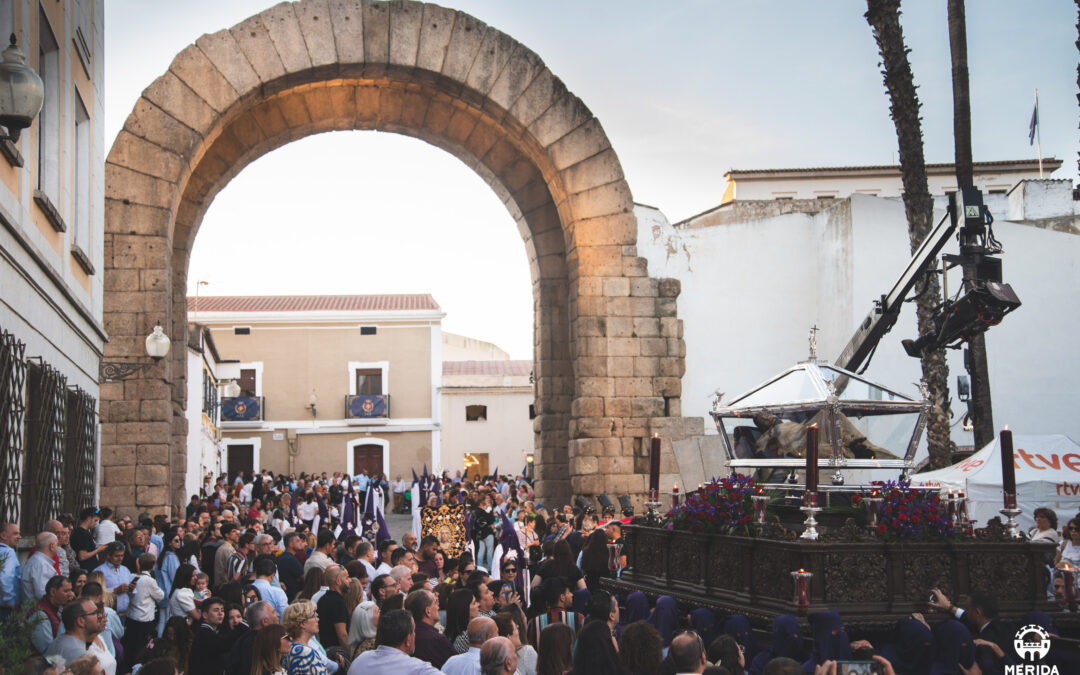 Las noticias de la Semana Santa de Mérida llegan al millón de personas en las redes sociales del ayuntamiento y cerca de 10.000 personas se han descargado en la web municipal el programa de mano