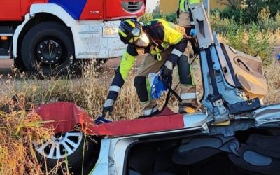 Los bomberos organizan mañana un simulacro de intervención en siniestro vial en Las Tres Fuentes
