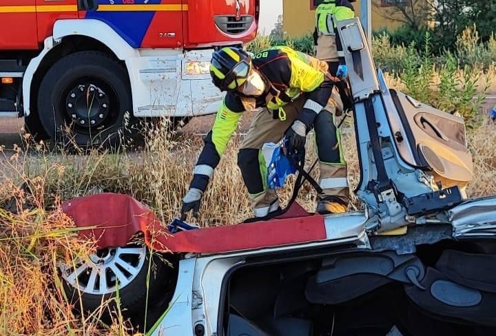 Los bomberos organizan mañana un simulacro de intervención en siniestro vial en Las Tres Fuentes
