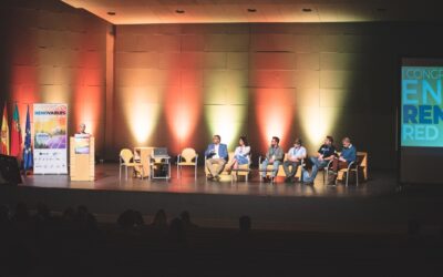 El alcalde da la bienvenida a los participantes en el I Congreso Ibérico sobre Energías Renovables y Red Natura