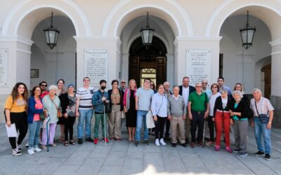 El alcalde recibe a mayores de la ONCE que han comprobado in situ las medidas de accesibilidad universal instauradas por el ayuntamiento