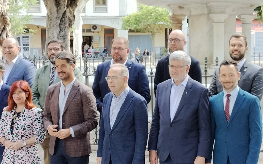 El alcalde en funciones Antonio Rodríguez Osuna ha participado en la Asamblea del Grupo de Ciudades Patrimonio de la Humanidad en San Cristóbal de la Laguna