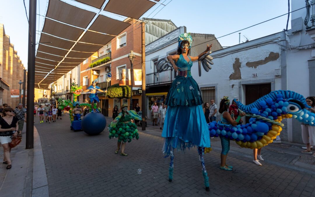 Festival de Teatro, con obras en el Teatro Romano y en el María Luisa, además de pasacalles, cuentacuentos, Agusto en Mérida, conferencias, música y exposiciones en la agenda de cultura y ocio del fin de semana