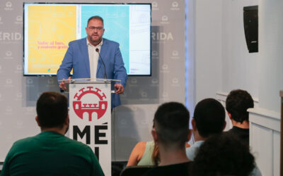 Rodríguez Osuna anuncia que el transporte urbano seguirá siendo gratuito en Mérida al asumir el 70% del coste de los bonos tras las ayudas del Gobierno de España