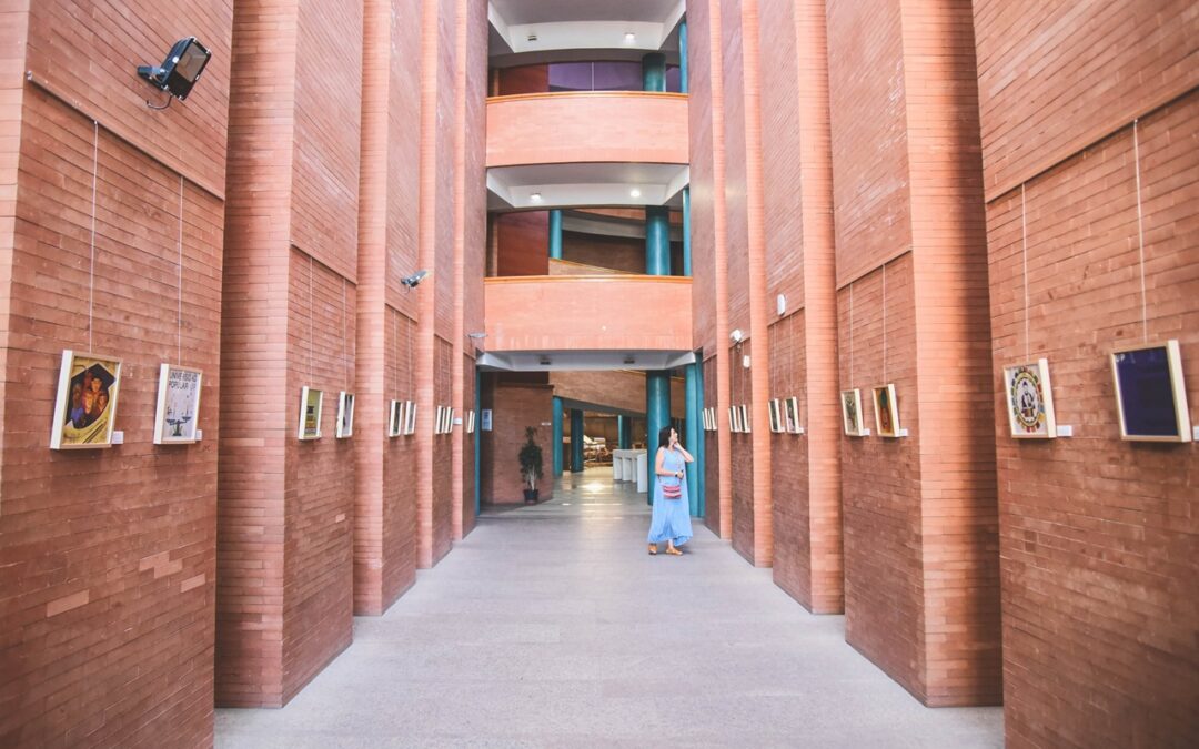 Mérida acoge la muestra “[30×30] Viaje ilustrado de las Universidades Populares”