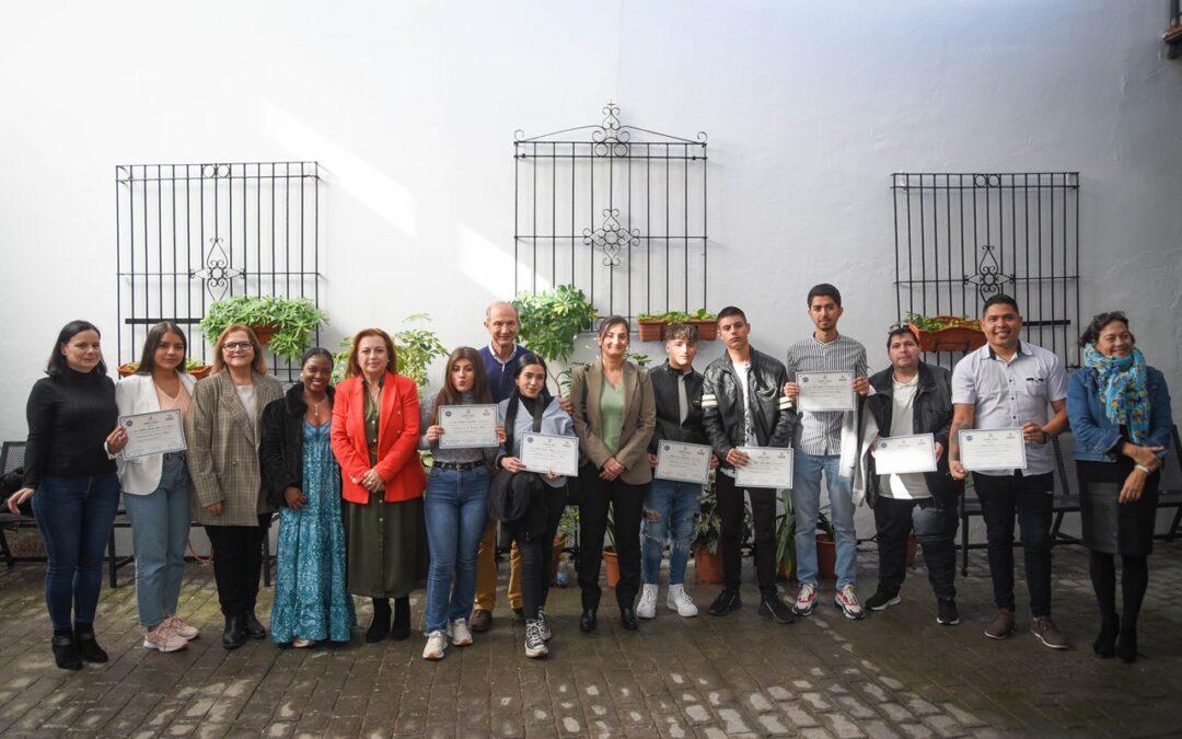Finaliza la parte teórica del “Curso de Camarero de barra y mesa” organizado por la Conferencia de San Vicente de Paul