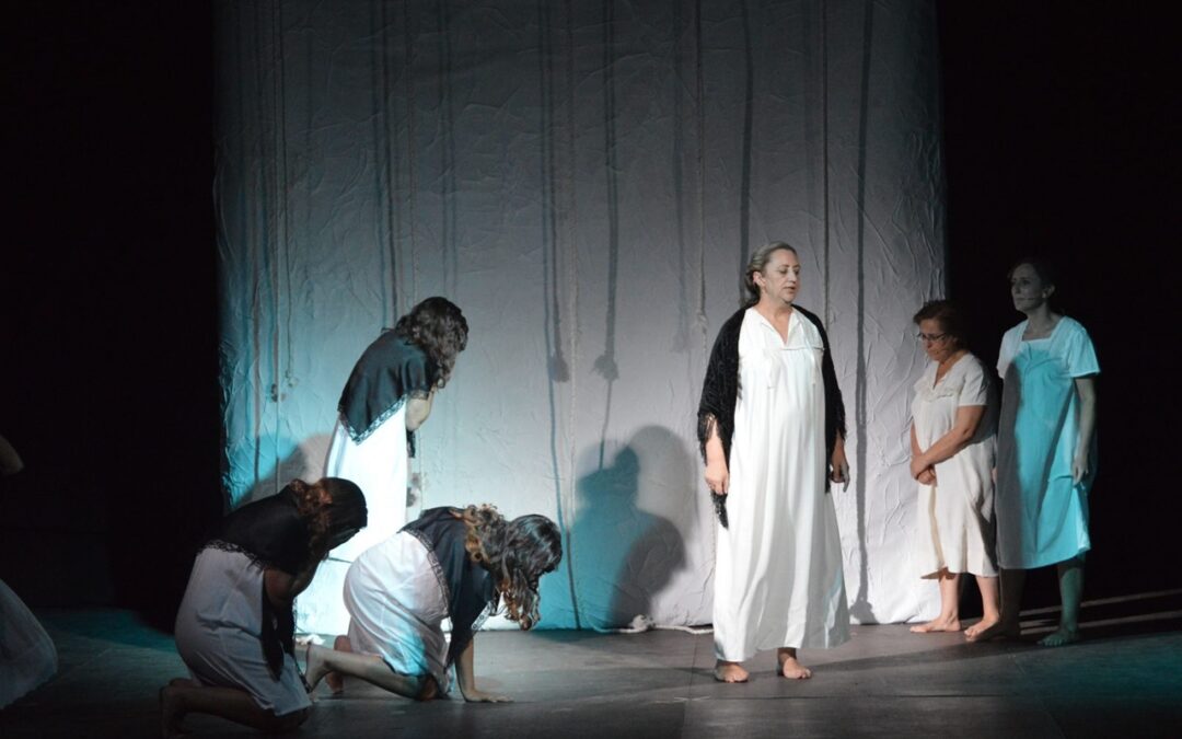 La Casa de Bernarda Alba y Milagro en el convento de Santa Maria Juana completan la programación de teatro amateur este fin de semana
