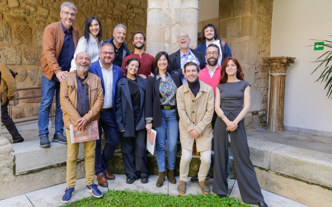 El alcalde destaca que, durante el Festival, “Mérida no sólo es referente cultural por sus espacios escénicos únicos, sino por las y los artistas locales que son los mejores en su profesión y que forman parte protagonista de este evento”