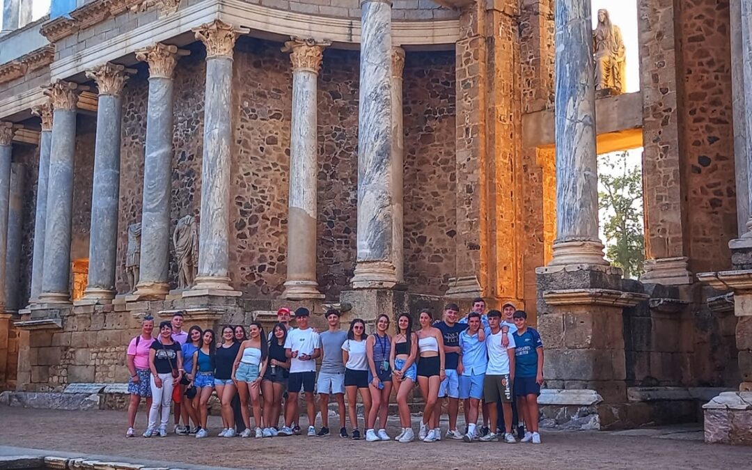 El IES Albarregas impulsa su Programa de Hermanamiento con el liceo francés Delambre de Amiens, con la recepción de 12 alumnos y 2 docentes de la localidad francesa gracias al programa Erasmus+