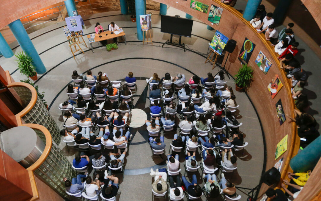 La propuesta “novedosa” de la exposición “Juntas” llega al Centro Cultural Alcazaba, para visibilizar que “las mujeres también crean”