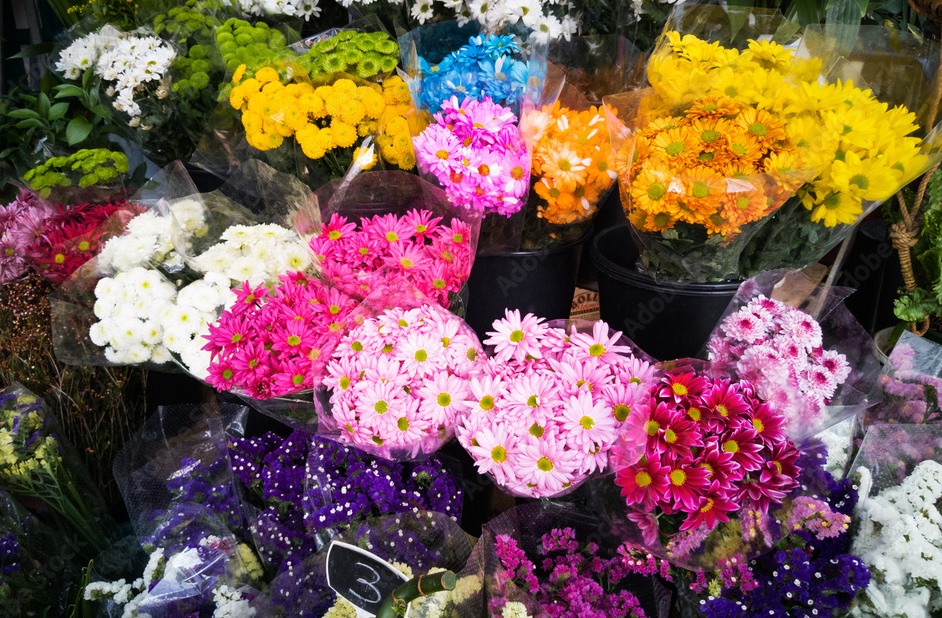 Mañana jueves inicia sus actividades el I Mercado de las flores en el Paseo de Roma