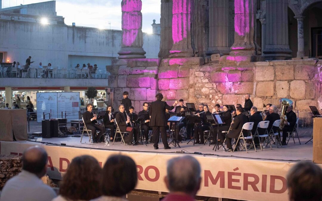 La Feria del Libro tendrá conciertos cada día en el Templo de Diana y una amplia programación infantil y juvenil en el Centro Cultural Alcazaba