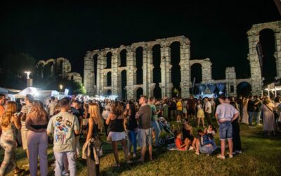 La II Feria de la Cerveza Artesanal comenzó ayer en el parque del acueducto de Los Milagros
