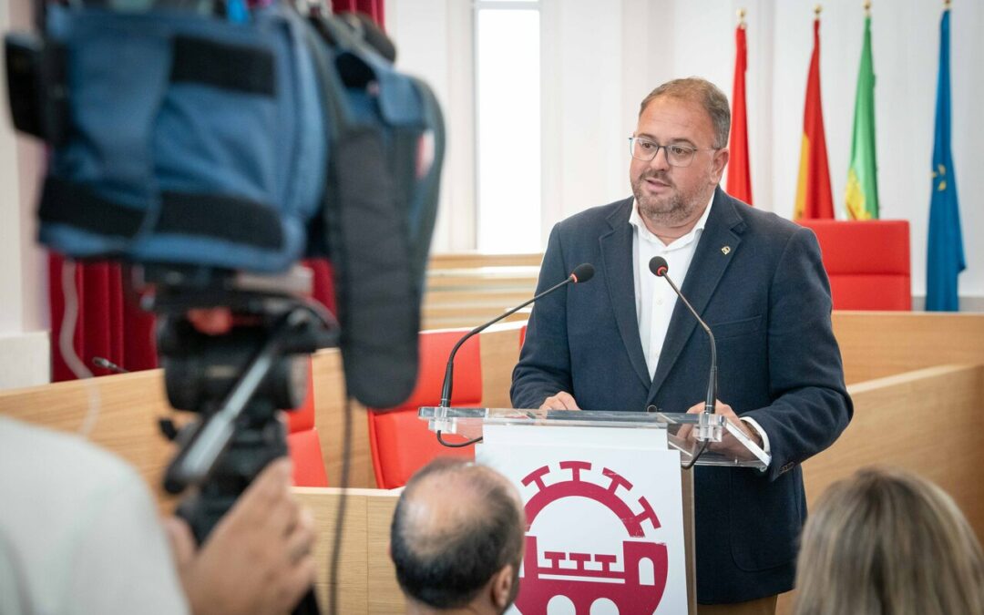 El alcalde destaca el cumplimiento de los compromisos adquiridos y la aceleración de proyectos como el Hogar de Mayores de Nueva Ciudad en el arranque del nuevo curso político