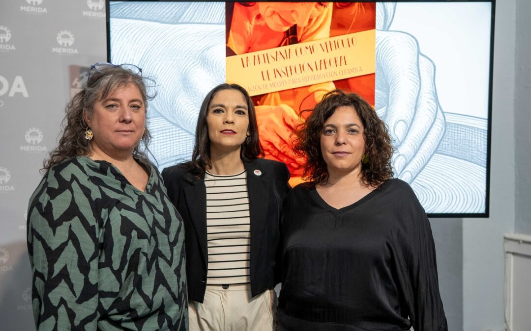 El Ayuntamiento oferta dos programas de formación e inserción laboral para mujeres orientados al emprendimiento digital y la artesanía concedidos por la Federación Estatal de Universidades Populares